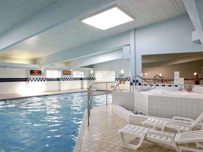 Mercure Swindon East Hotel And Spa מראה חיצוני תמונה